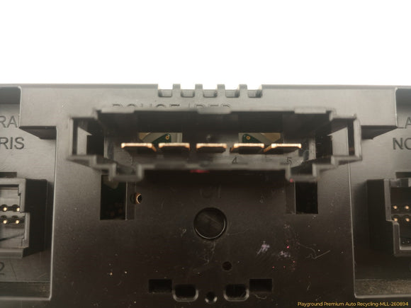 Hummer H3 Climate Control Panel