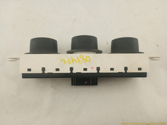 Hummer H3 Climate Control Panel