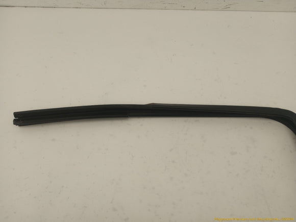 Hummer H3 Driver Left Rear Door Vent Glass