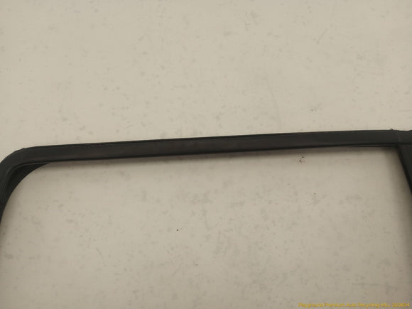 Hummer H3 Driver Left Rear Door Vent Glass