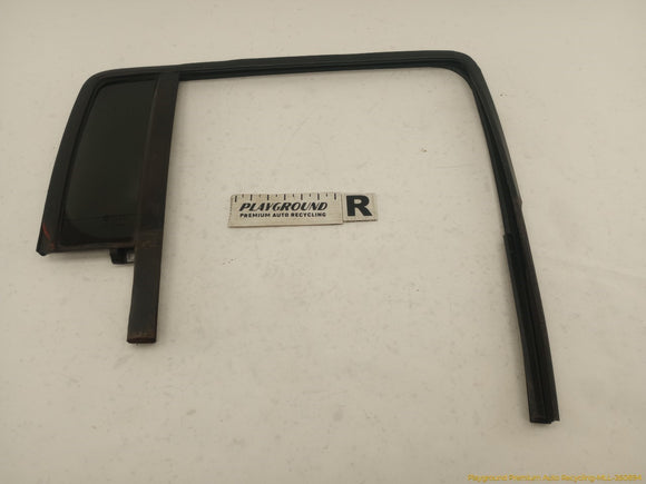 Hummer H3 Passenger Right Rear Door Vent Glass