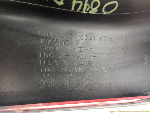 Hummer H3 Passenger Right Rear Door Fender Flare