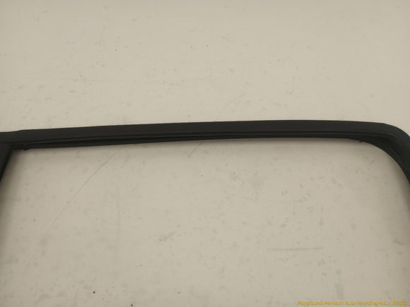 Hummer H3 Passenger Right Rear Door Vent Glass