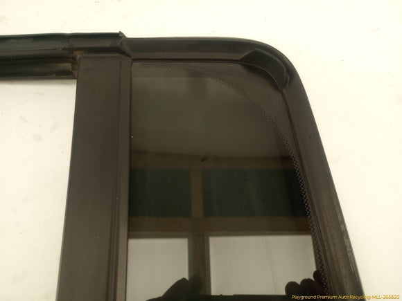 Hummer H3 Passenger Right Rear Door Vent Glass