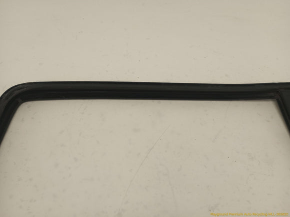 Hummer H3 Passenger Right Rear Door Vent Glass