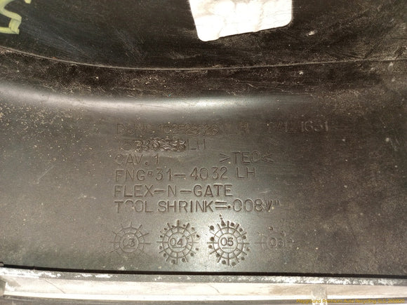 Hummer H3 Driver Left Rear Door Fender Flare