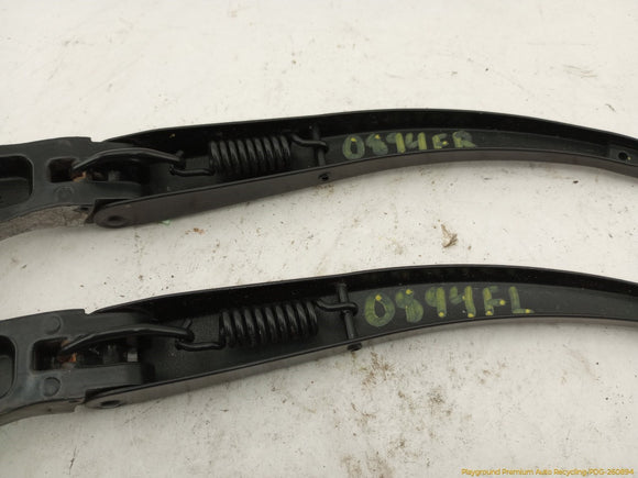 Hummer H3 Pair Of Windshield Wiper Arms