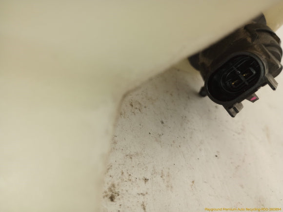 Hummer H3 Windshield Washer Reservoir