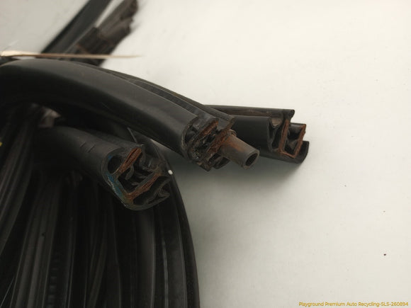 Hummer H3 Body To Door & Tailgate Weatherstrip Seals Set