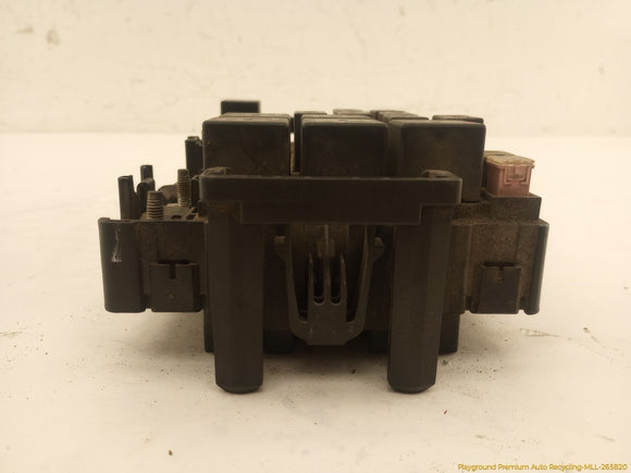 Hummer H3 Engine Fuse Box
