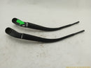 Hummer H3 Pair Of Windshield Wiper Arms-1