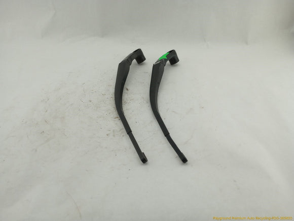 Hummer H3 Pair Of Windshield Wiper Arms