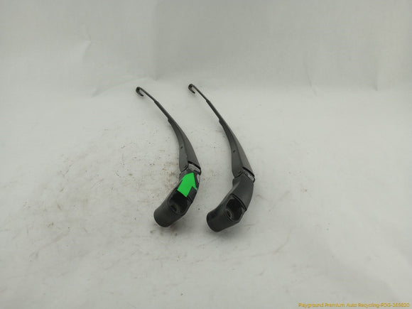 Hummer H3 Pair Of Windshield Wiper Arms