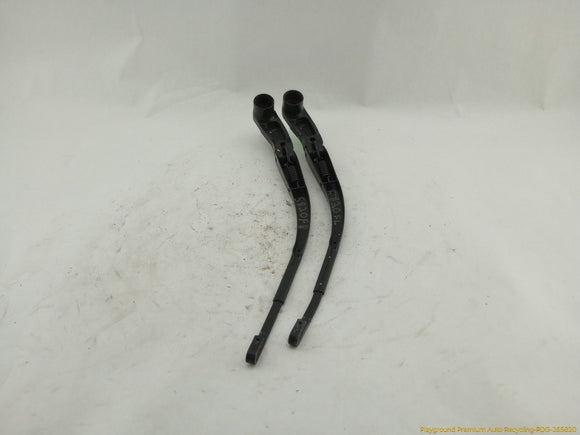 Hummer H3 Pair Of Windshield Wiper Arms