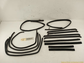 Hummer H3 Set Of Window Seal Weatherstrips