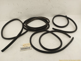 Hummer H3 Body To Door & Tailgate Weatherstrip Seals Set