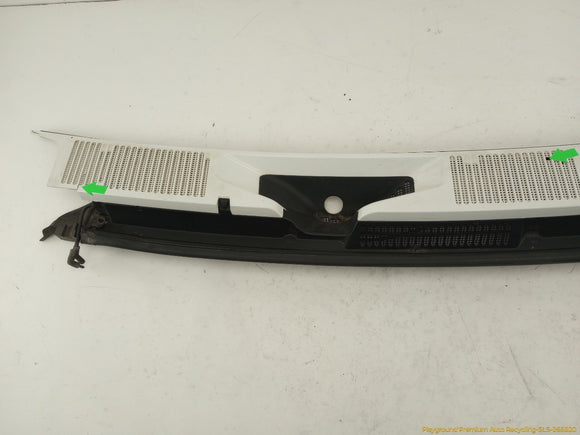 Hummer H3 Cowl Vent Panel
