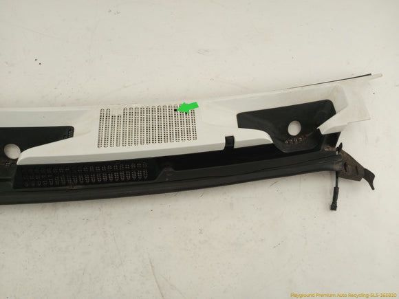 Hummer H3 Cowl Vent Panel