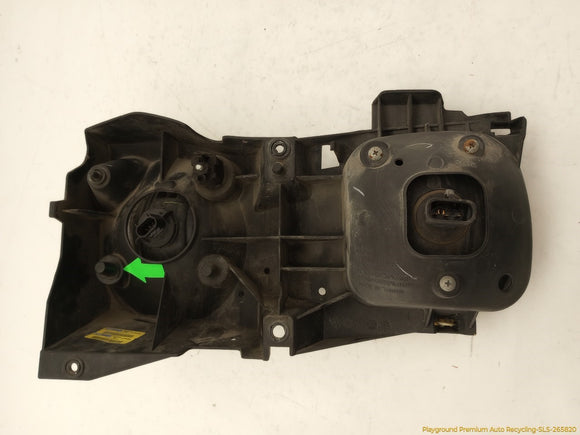 Hummer H3 Passenger Right Headlight and Turn Signal Assembly