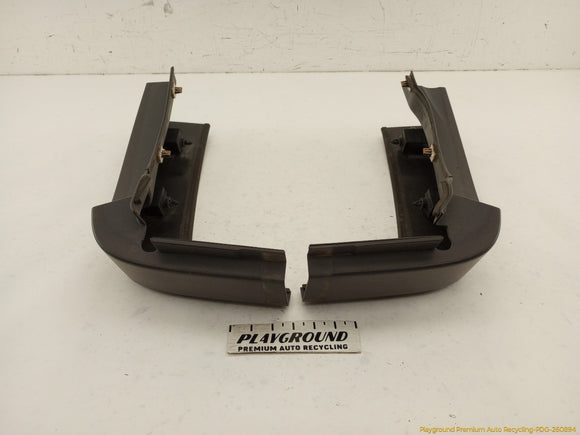 Hummer H3 Pair Of Exterior D Pillar Trim
