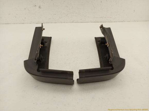 Hummer H3 Pair Of Exterior D Pillar Trim