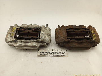 Hummer H3 Pair Of Front Brake Calipers