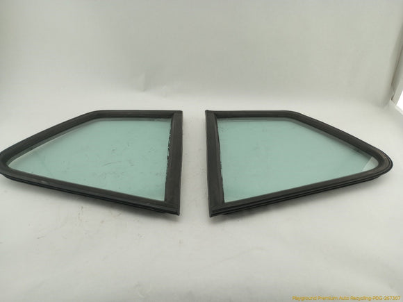 Porsche 944 Pair Of Rear Quarter Glass Panels