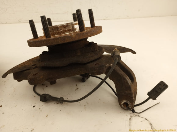 Hummer H3 Pair Of Front Spindle Knuckle Hubs