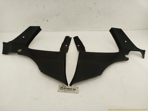 Porsche 944 Pair Of Rear Quarter Trim