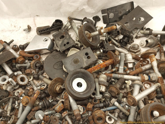 Land Rover Range Rover Sport Dismantling Hardware Fasteners Bolts & Nuts