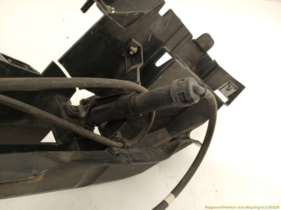 Land Rover Evoque Front Bumper Mounting Bracket