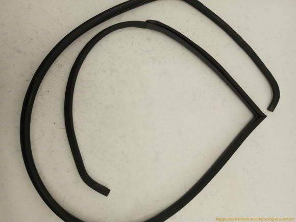 Porsche 944 Pair Of Car Side Door Seal Weatherstrips