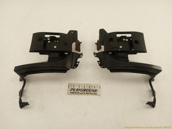 Land Rover Evoque Pair Of Rear Bumper Corner Mount Brackets