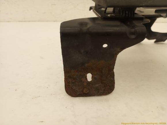 Land Rover Evoque Pair Of Rear Bumper Corner Mount Brackets