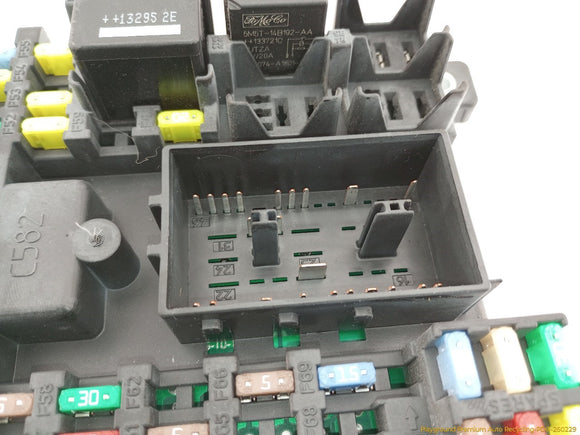 Land Rover Evoque Passenger Right Cabin Fuse Box