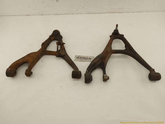 Hummer H3 Pair Of Front Lower Control Arms
