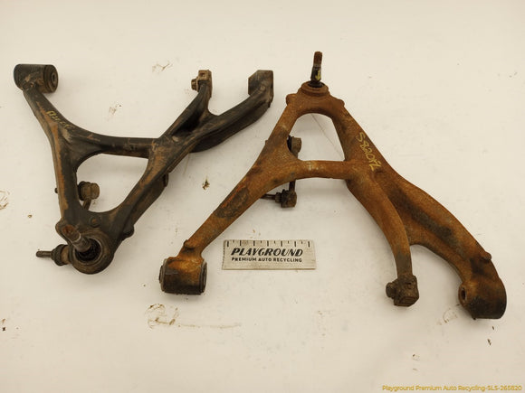 Hummer H3 Pair Of Front Lower Control Arms