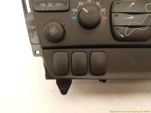 Volvo XC70 Climate Control Panel