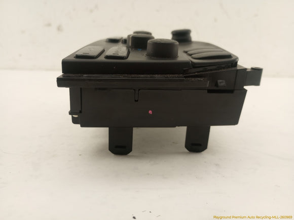 Volvo XC70 Climate Control Panel