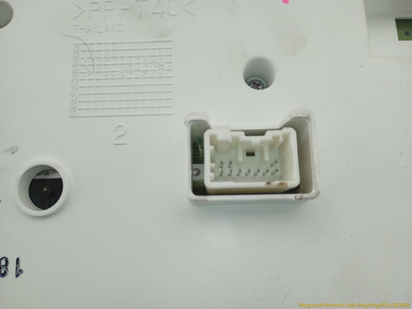 Volvo XC70 Instrument Cluster Speedometer
