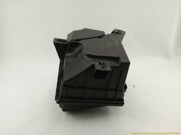 Volvo XC70 Air Cleaner Box Housing